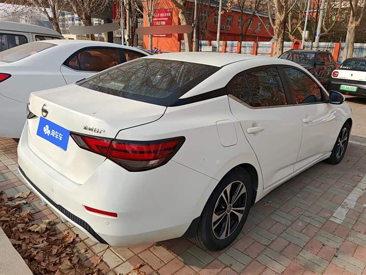 Фото 3 - Nissan Sylphy