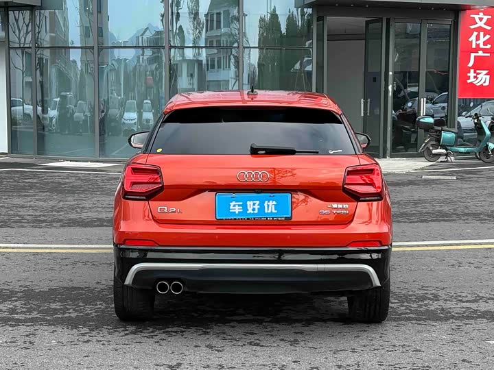 Фото 4 - Audi Q2L