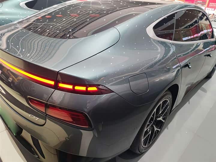 Фото 7 - XPeng P7