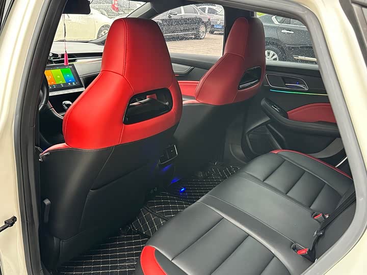 Фото 9 - MG Motor 6