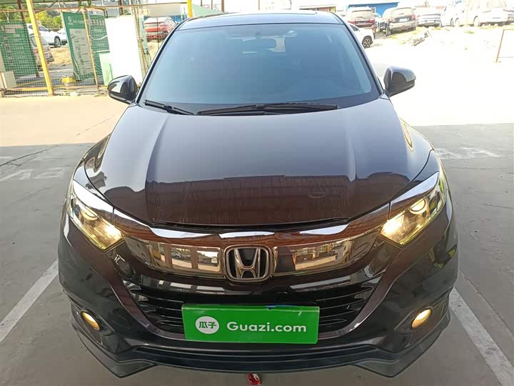Фото 3 - Honda Vezel