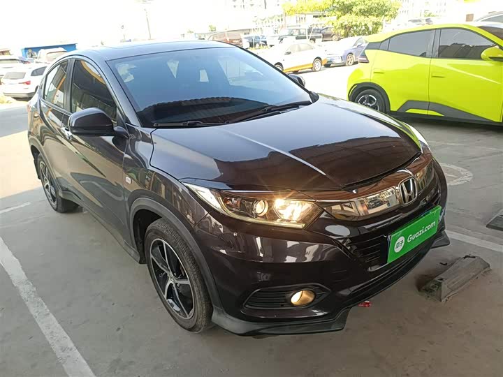 Фото 4 - Honda Vezel
