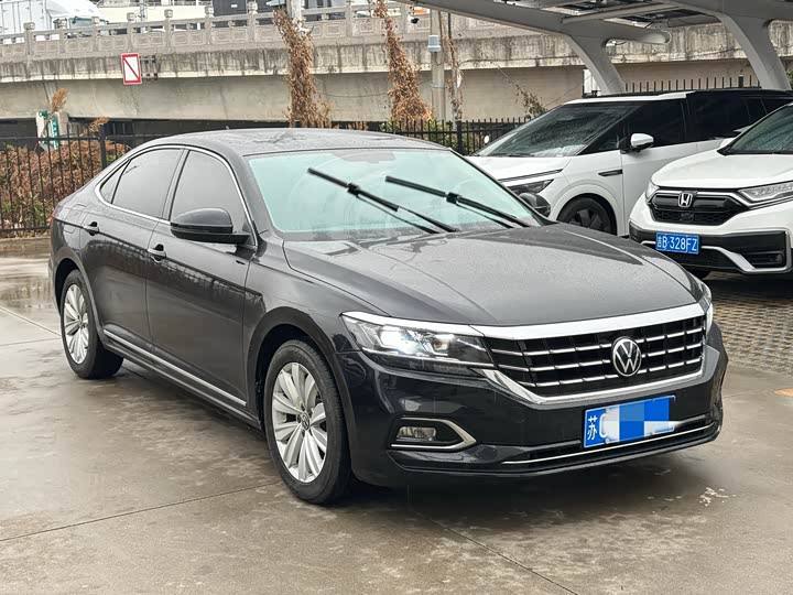 Фото 3 - Volkswagen Passat