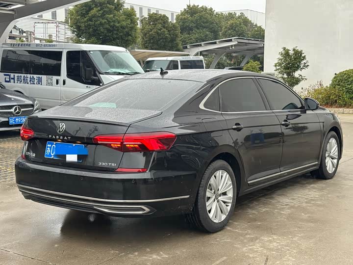 Фото 5 - Volkswagen Passat
