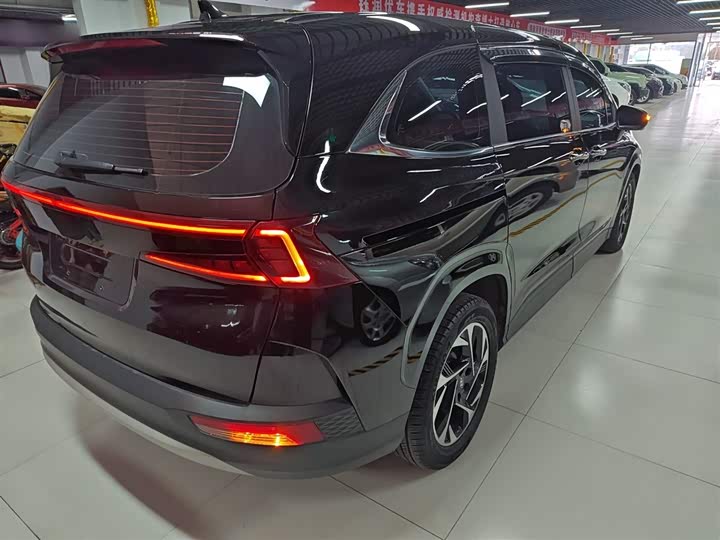 Фото 7 - Hyundai Custo