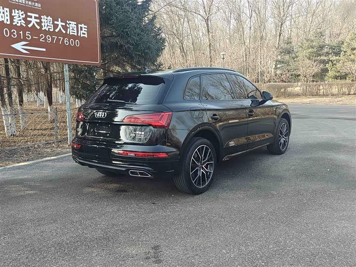Фото 4 - Audi Q5L