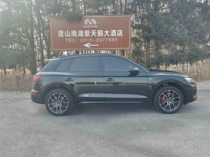 Фото 7 - Audi Q5L