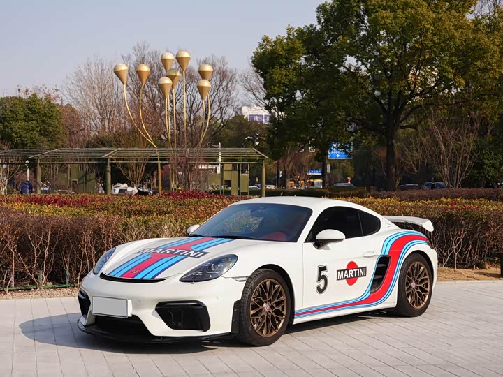 Фото 1 - Porsche 718