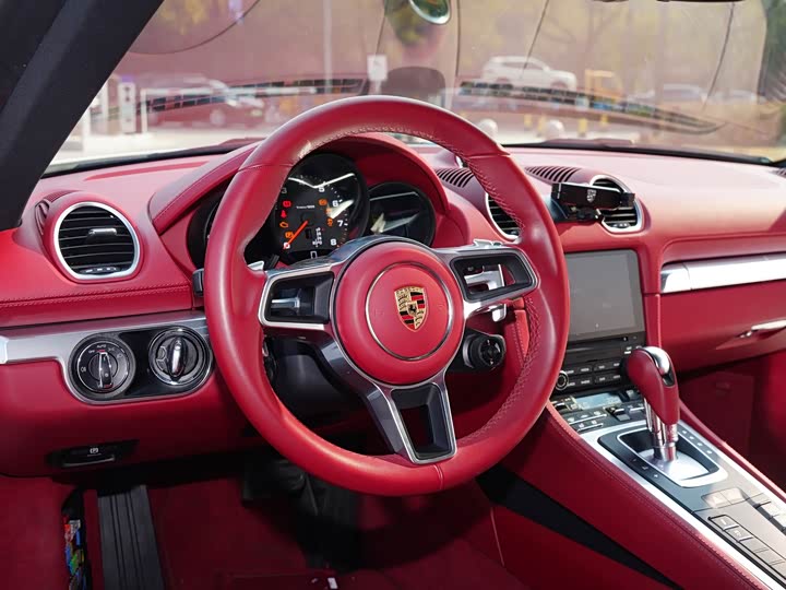 Фото 9 - Porsche 718