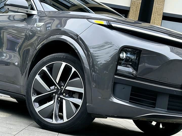 Фото 8 - LiXiang L9