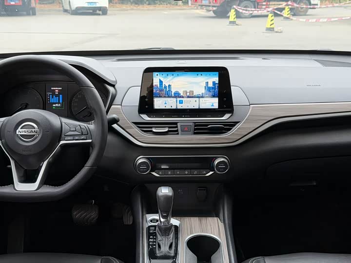 Фото 9 - Nissan Teana