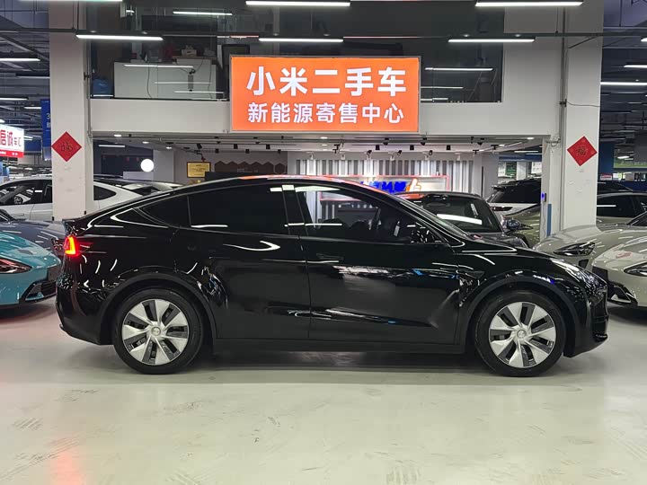 Фото 4 - Tesla Model Y