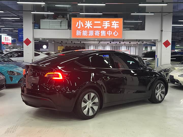 Фото 7 - Tesla Model Y