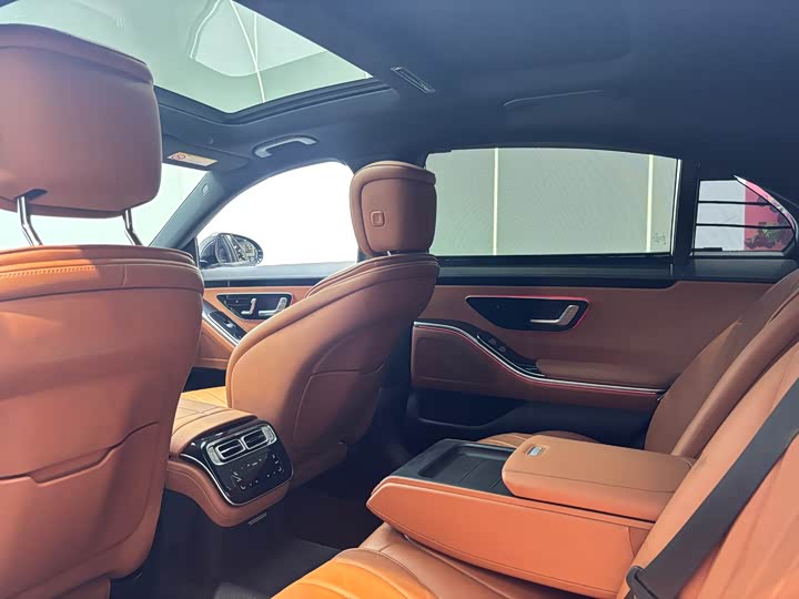 Фото 6 - Mercedes-Benz S-Class