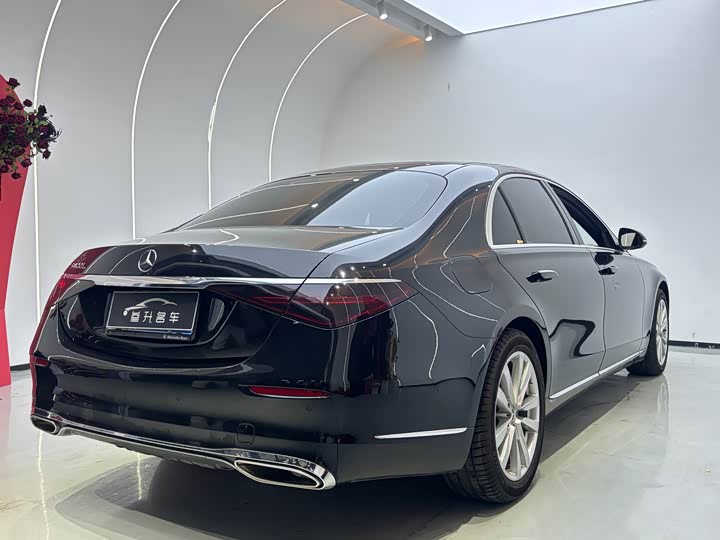 Фото 7 - Mercedes-Benz S-Class