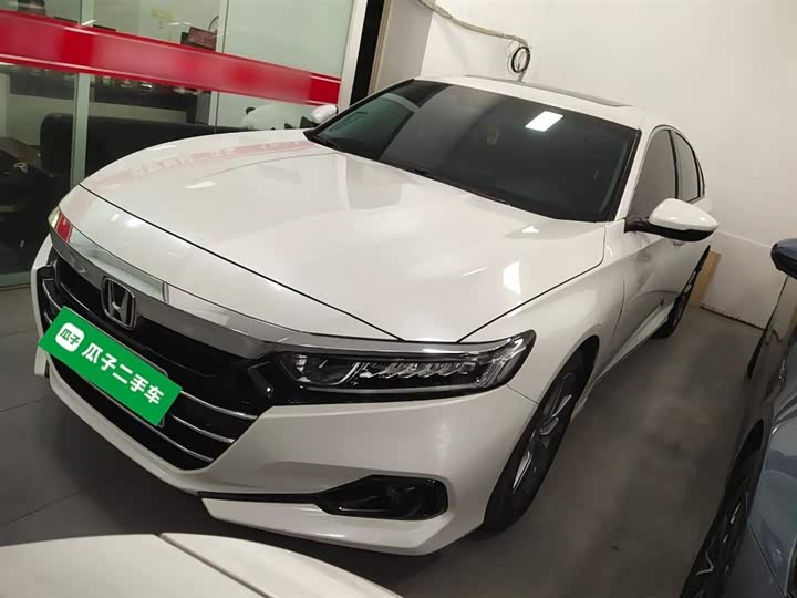 Фото 2 - Honda Accord