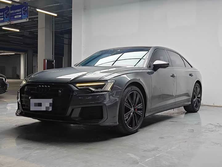 Фото 1 - Audi A6L