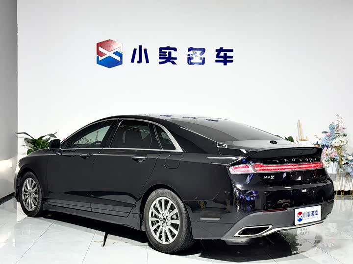 Фото 9 - Lincoln MKZ