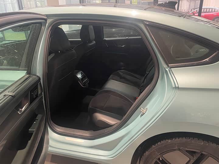 Фото 6 - Volkswagen Passat