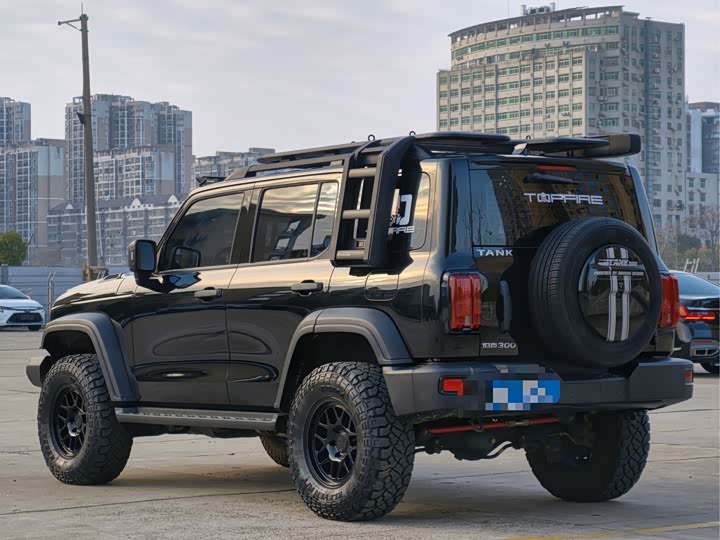 Фото 7 - Tank 300