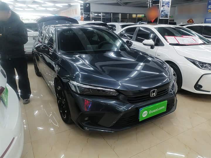 Фото 4 - Honda Civic