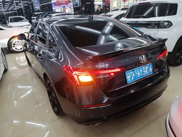 Фото 5 - Honda Civic