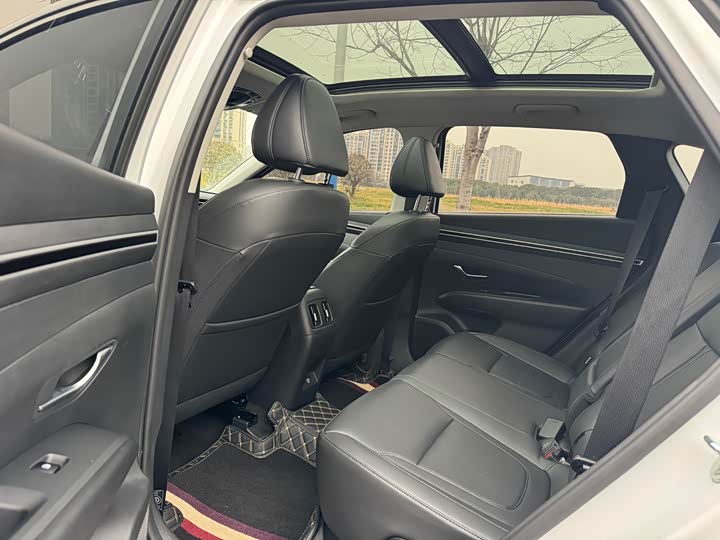 Фото 6 - Hyundai Tucson L