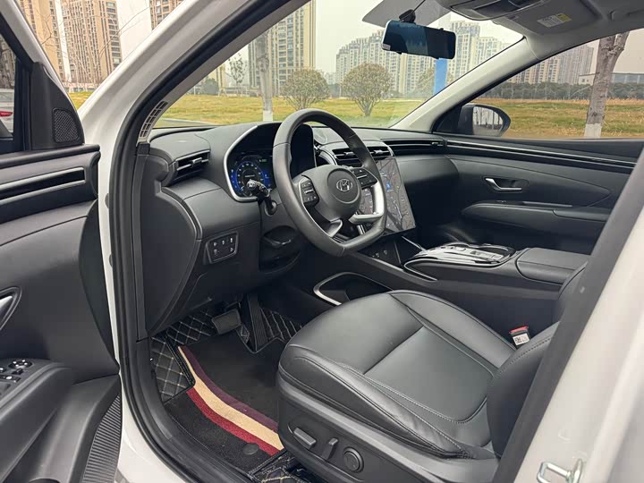 Фото 7 - Hyundai Tucson L