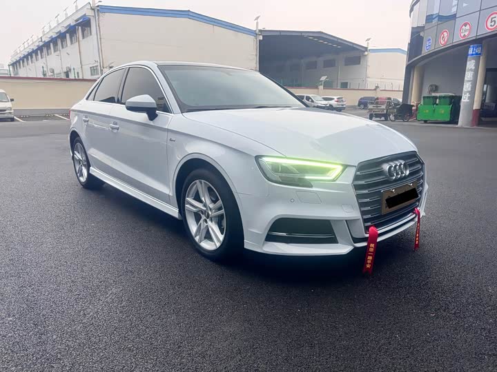 Фото 3 - Audi A3