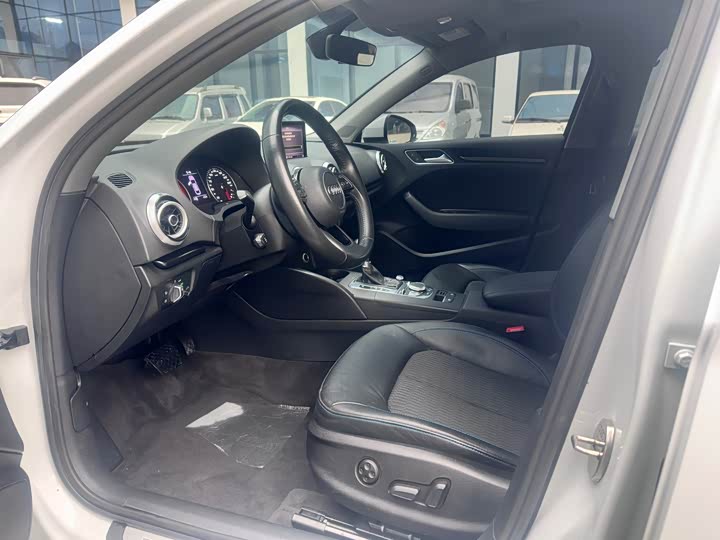 Фото 5 - Audi A3