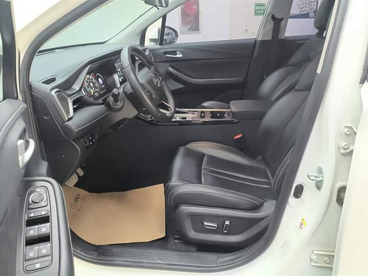 Фото 9 - GAC Trumpchi GS4