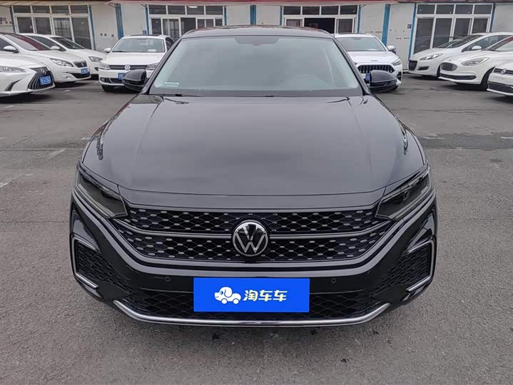 Фото 2 - Volkswagen Passat