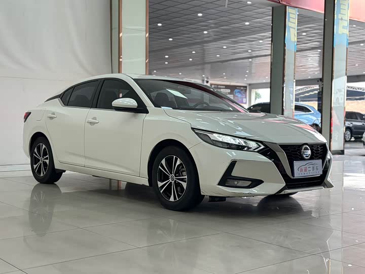 Фото 3 - Nissan Sylphy