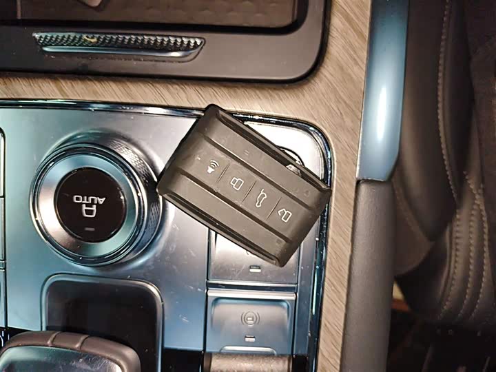 Фото 9 - Tank 500