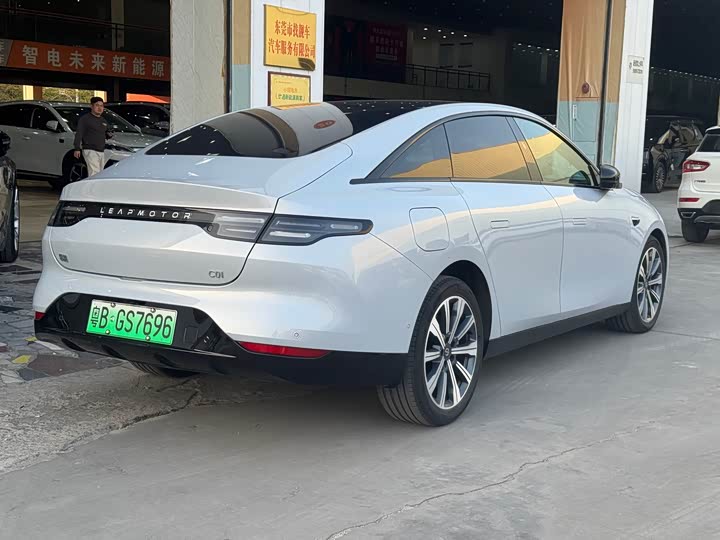 Фото 5 - Leapmotor C01