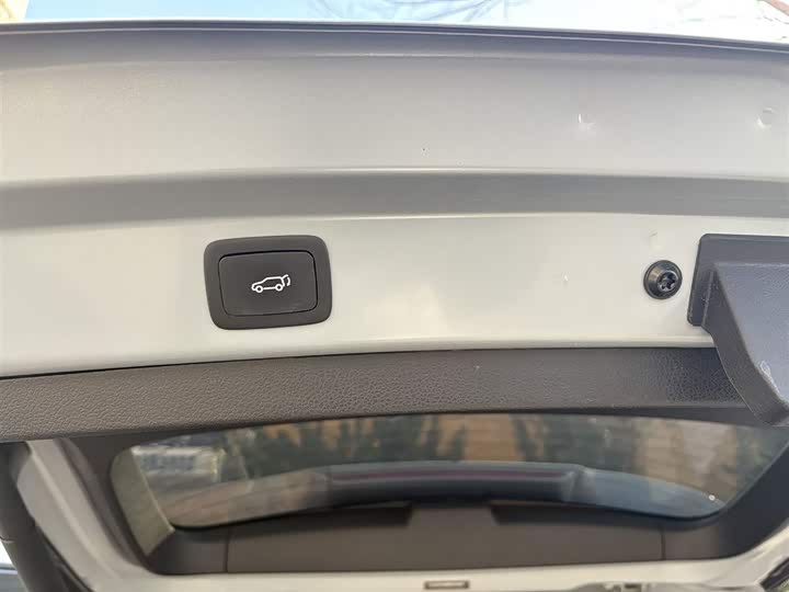 Фото 9 - Roewe RX5