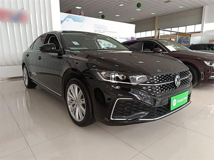 Фото 4 - Volkswagen Passat