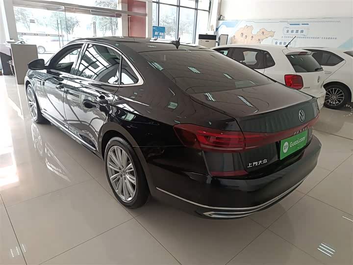 Фото 5 - Volkswagen Passat