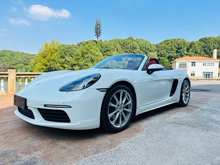 Фото 1 - Porsche 718