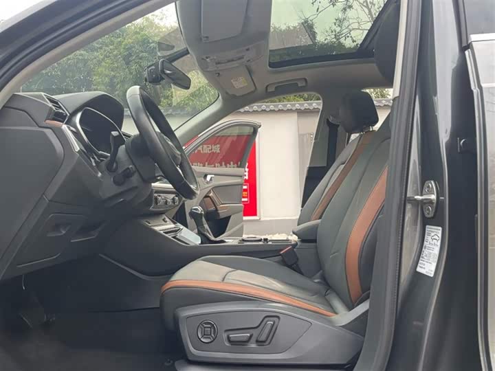 Фото 9 - Audi Q3