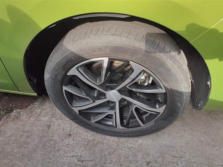 Фото 6 - Haval Jolion