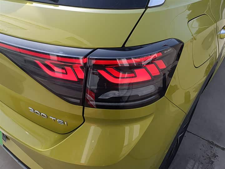 Фото 8 - Volkswagen T-Roc