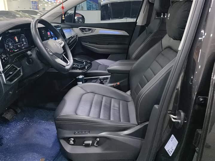 Фото 9 - Volkswagen Talagon