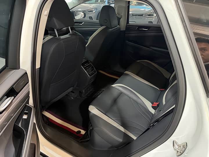 Фото 8 - Volkswagen ID.7 Vizzion