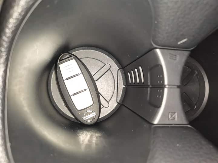 Фото 9 - Nissan X-Trail