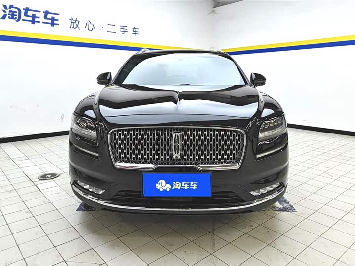 Фото 2 - Lincoln Nautilus