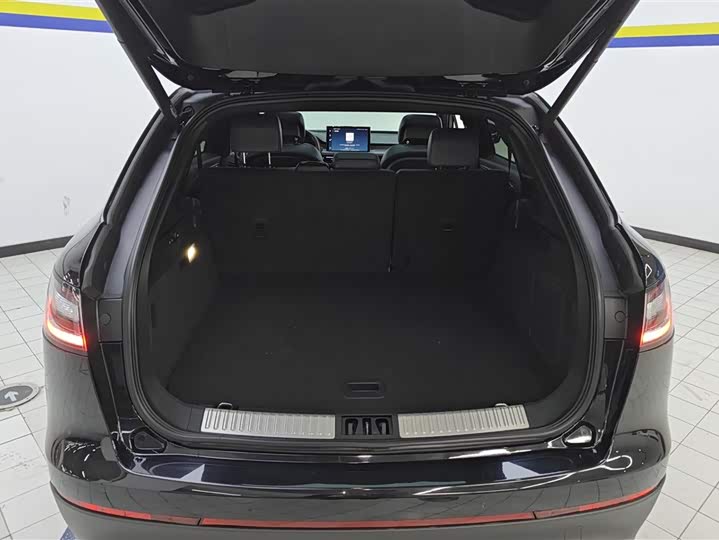 Фото 4 - Lincoln Nautilus