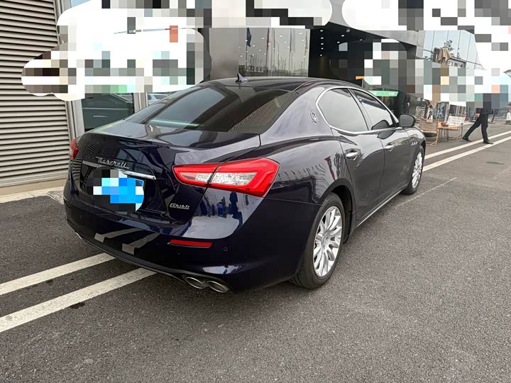 Фото 8 - Maserati Ghibli