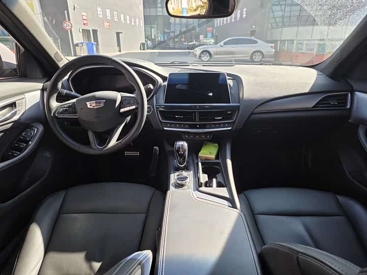 Фото 6 - Cadillac CT5