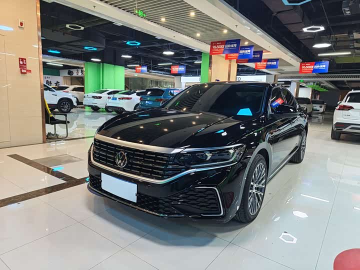 Фото 3 - Volkswagen Passat